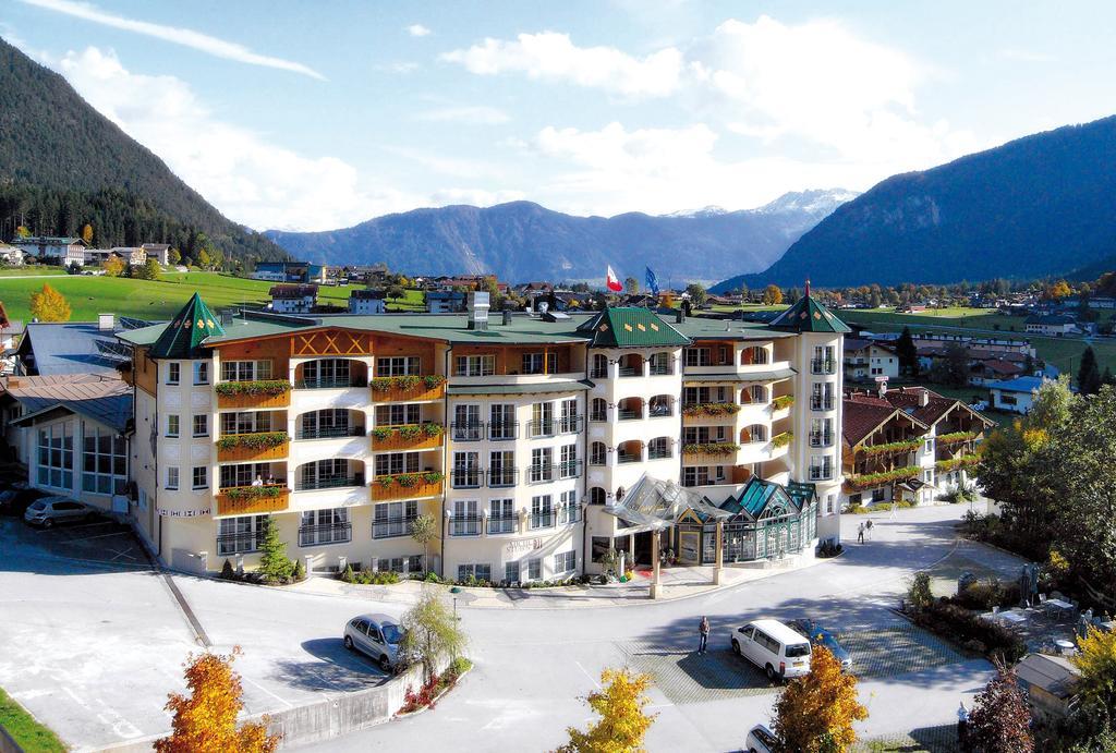 Vier Jahreszeiten Wellnessresort Achensee Maurach  Exterior photo